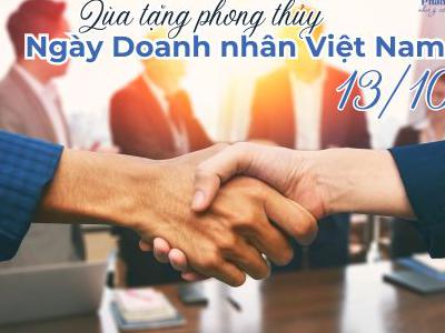 Không khí mua sắm Quà tặng Phong thuỷ sôi động tại Phan Gia...
