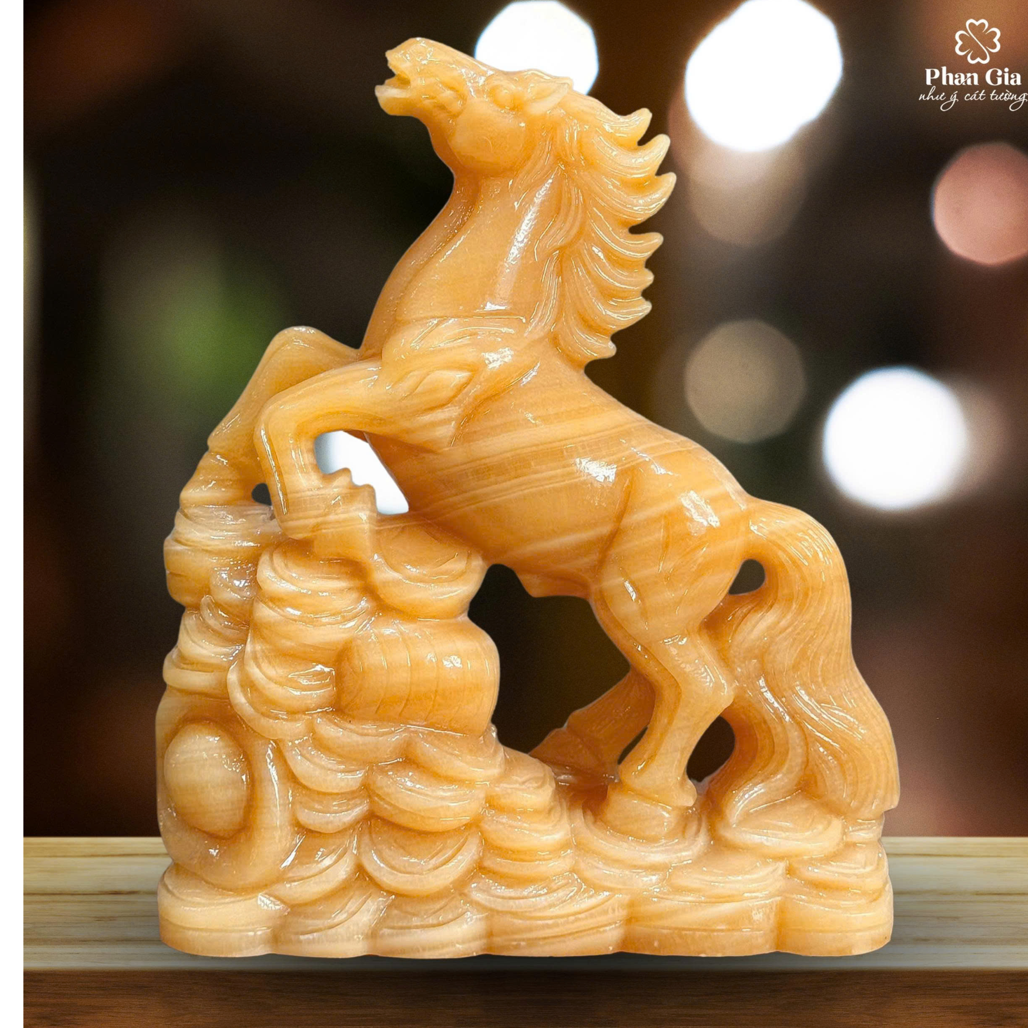 Tượng Ngựa Ngọc Hoàng Long tại Kỳ Anh