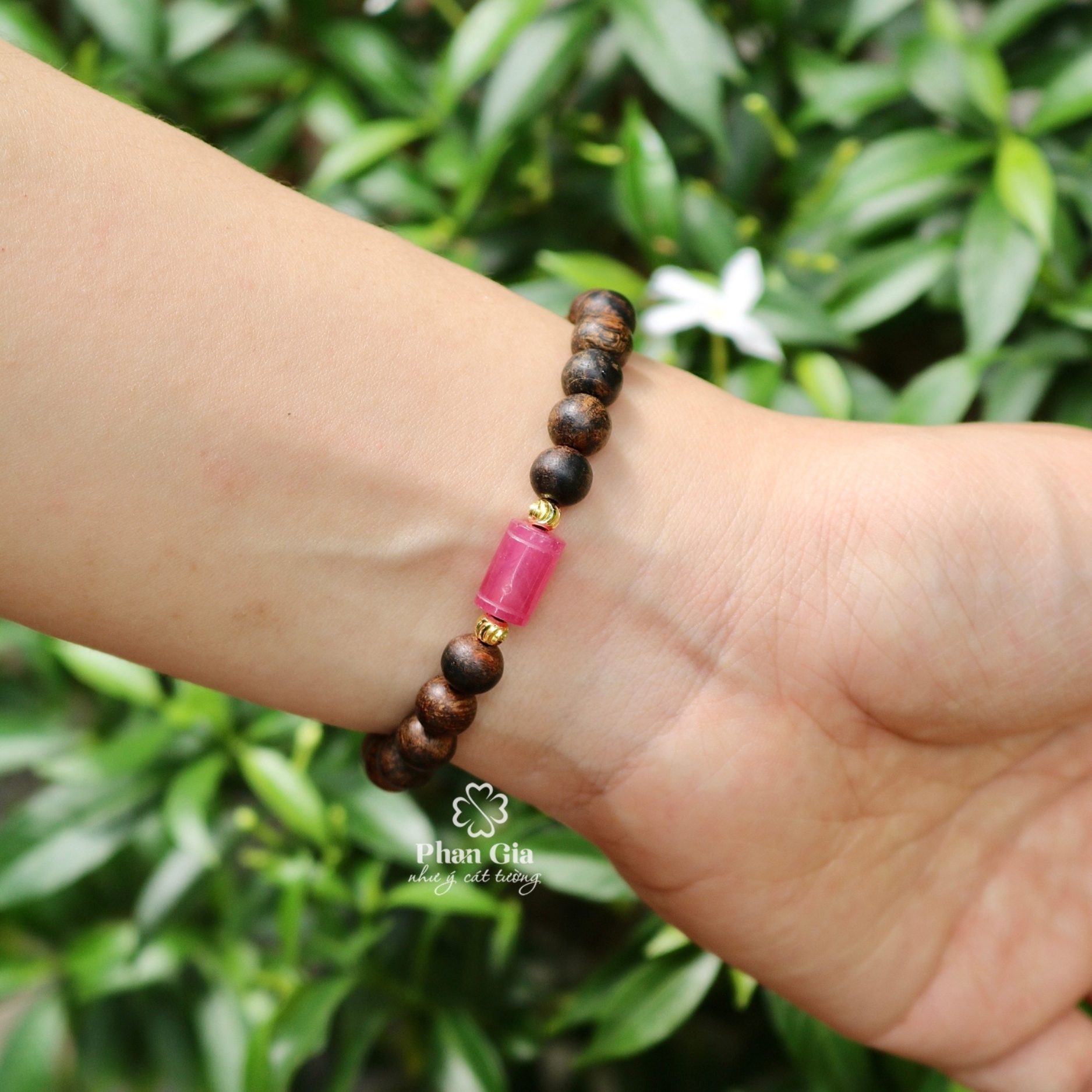  Vòng tay trầm hương indo 7 ly mix lu thống rubi