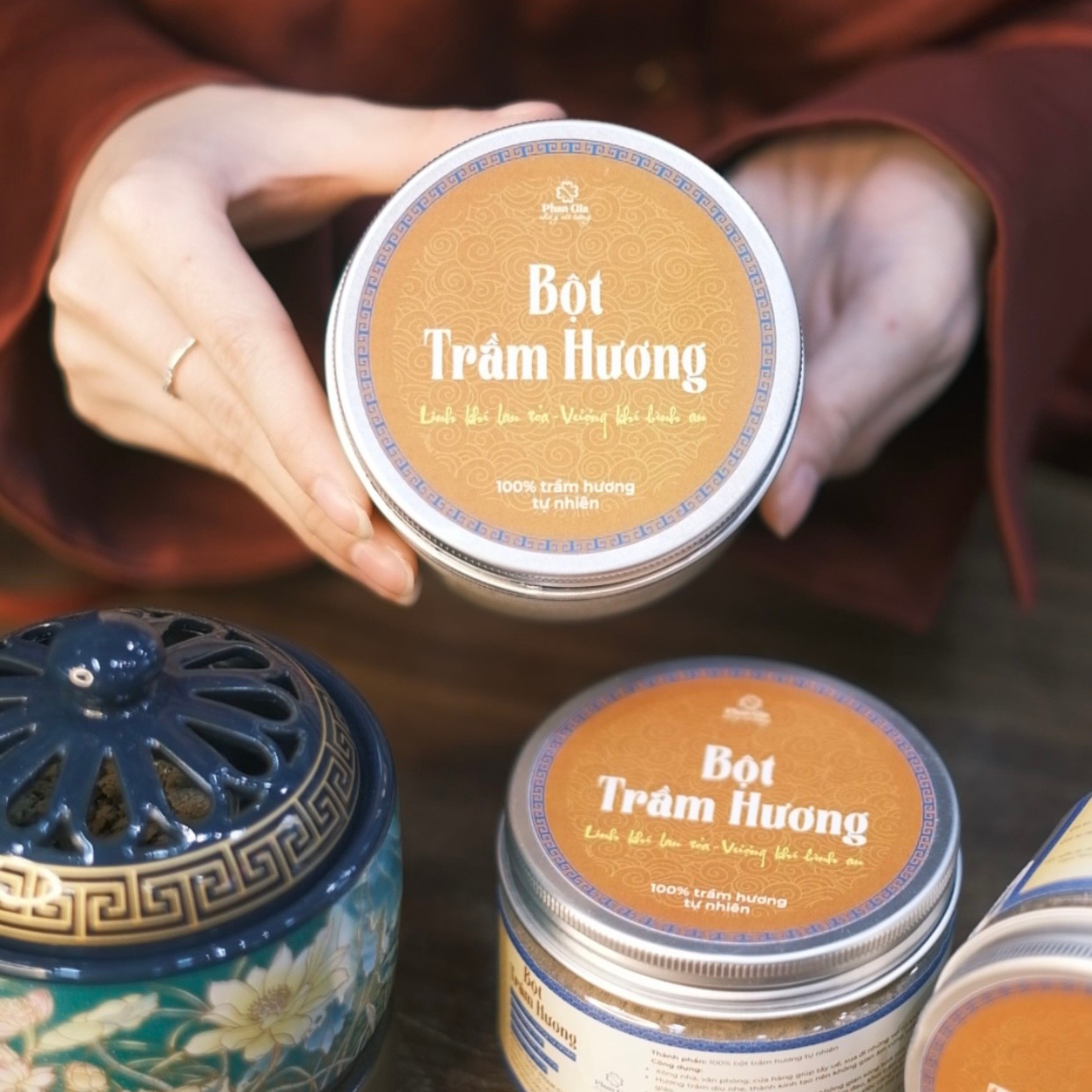  Bột trầm hương tự nhiên 100%