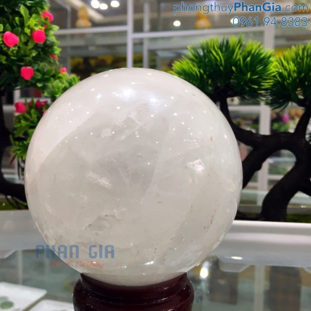  Quả Cầu Đá Thạch Anh Trắng - 2.3 Kg