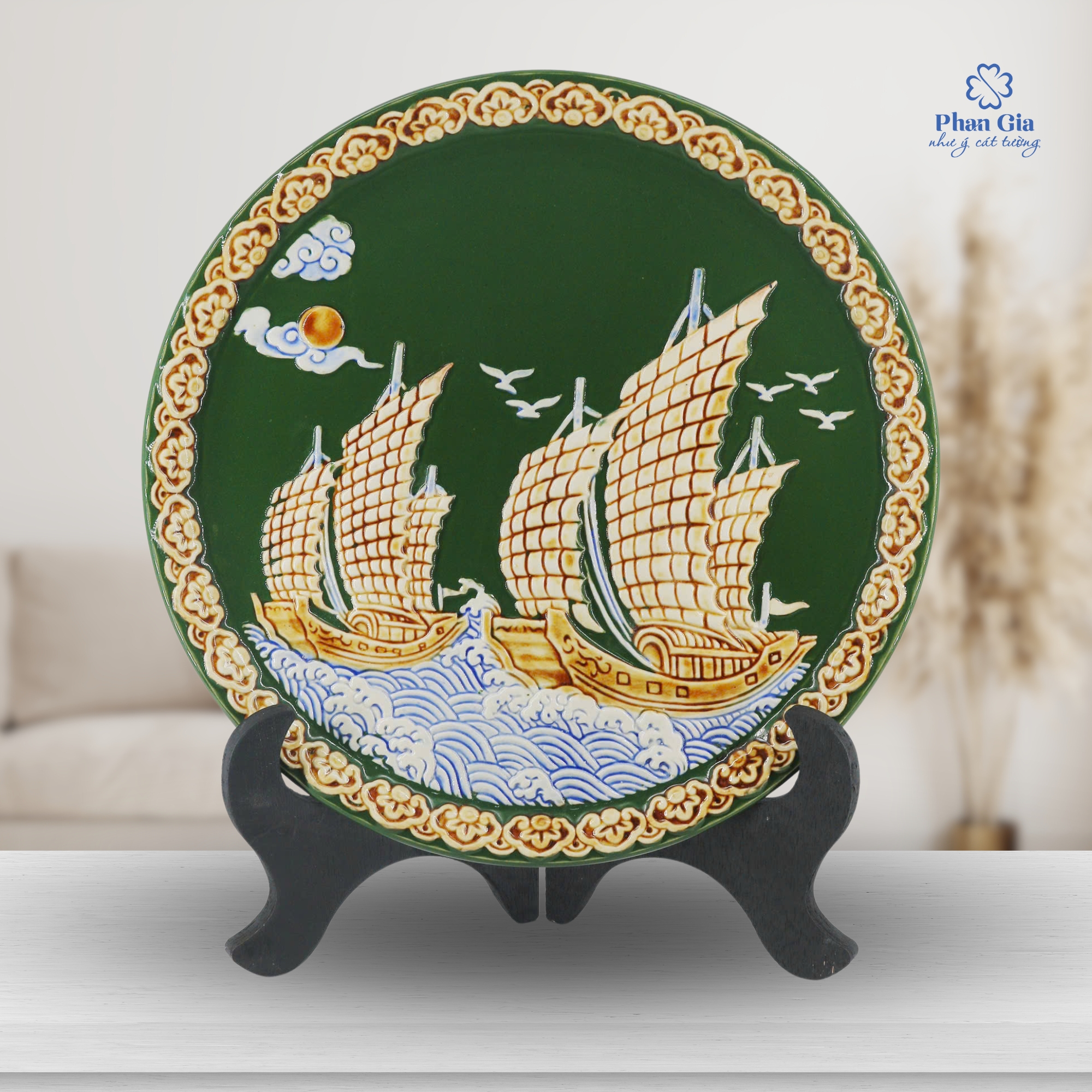  Đĩa gốm thuận buồm xuôi gió tại Nghệ An