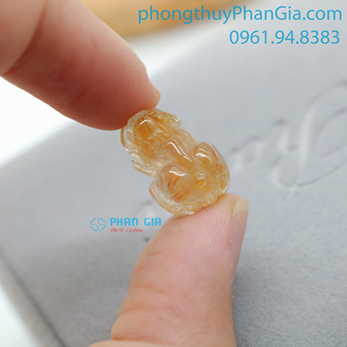  Mặt Tỳ Hưu Thạch Anh Tóc Vàng