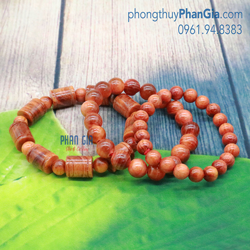  Vòng Tay Gỗ Huyết Rồng