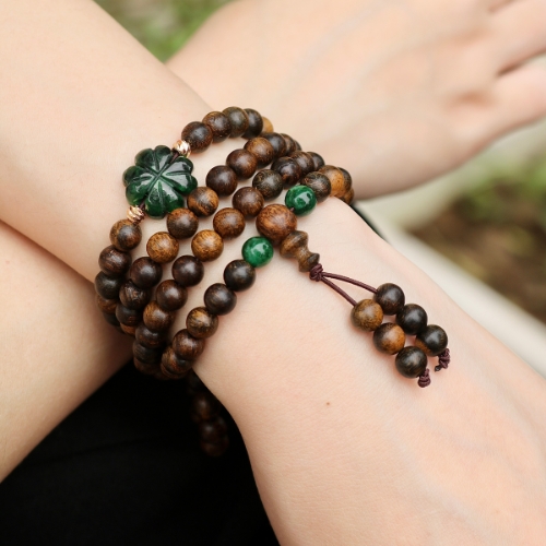  Vòng tay trầm hương mix cỏ bốn lá ngọc phỉ thúy