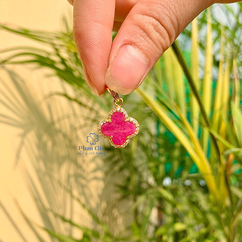  Mặt Cỏ 4 Lá Ruby Tại Nghệ An